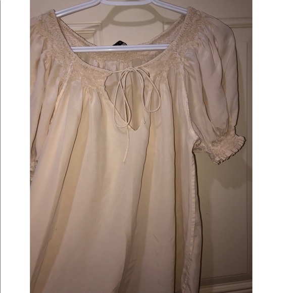 Blouse - Picture 2 of 3